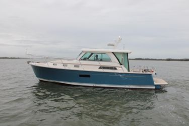 38' Sabre 2013 Yacht For Sale
